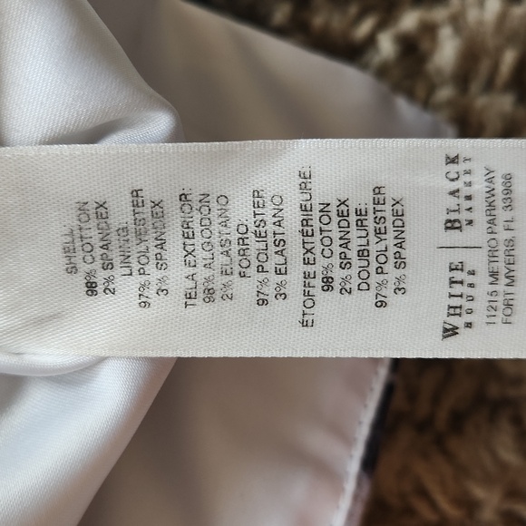 White House Black Market floral Black and white tank size 6 - Picture 12 of 13